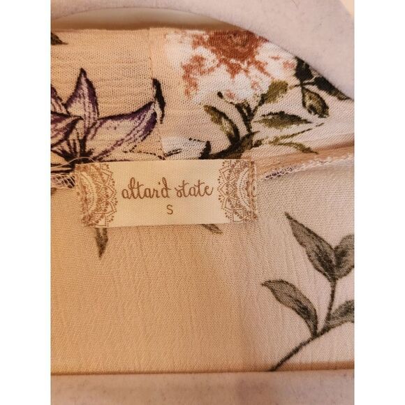Altar'd State wrap shirt size Small - Picture 3 of 8